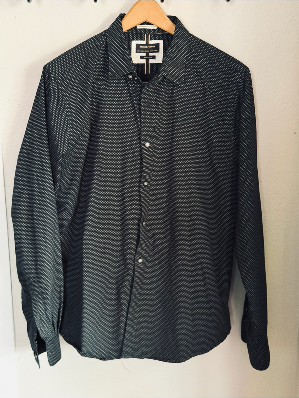 Denim and Flower Ricky Singh Men’s Button Down Dress Shirt Large Black
